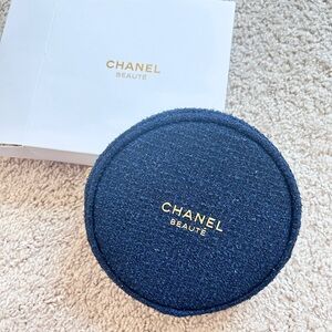 CHANEL Beauté Cosmetic Case